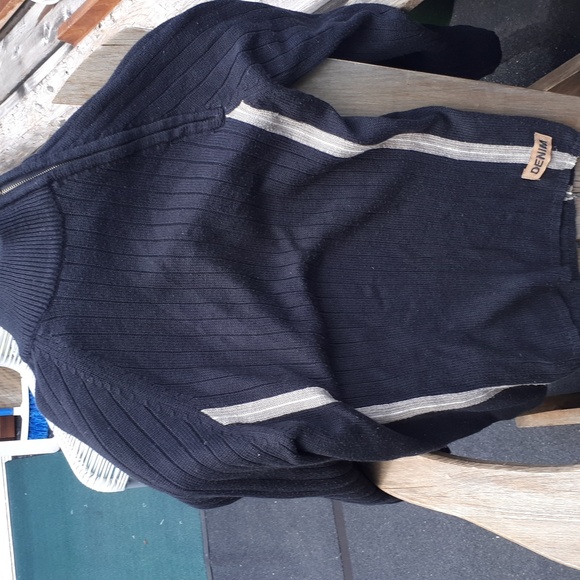 🤗special 5 Items For $25  small wool sweater men Ameco - Picture 1 of 1